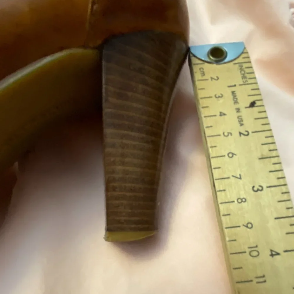 EUC Vintage Michael Kors Winter Warrior Leather Stacked Heels-8 1/2 - Picture 5 of 16